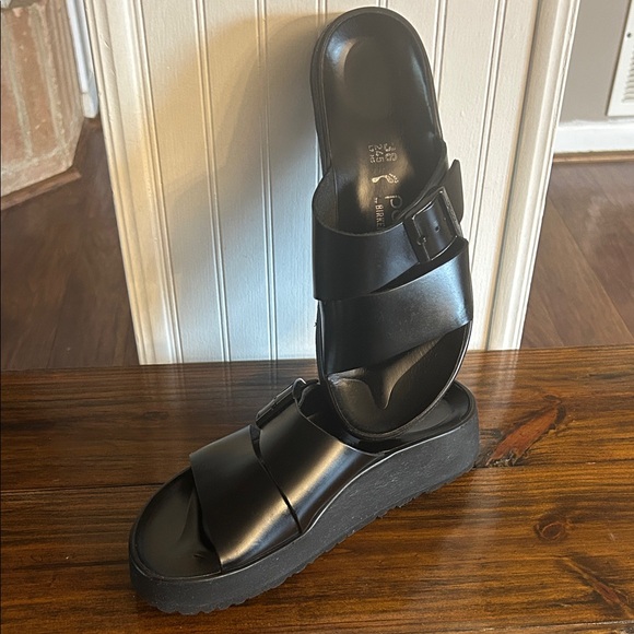 Papillio Shoes - BIRKENSTOCK Alma Leather
Platform Sandals.